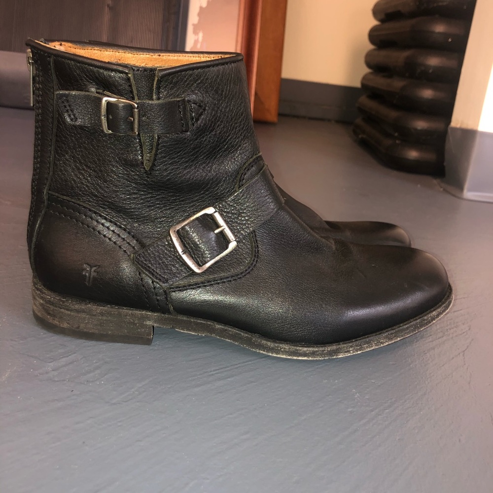 Frye Tyler Engineer Black Boots in a Size 9